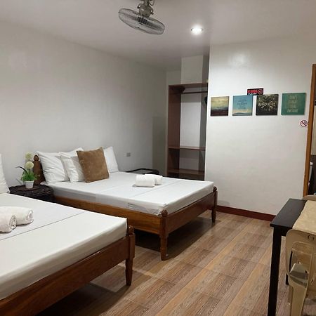 Seascape Lodging House Coron Room photo